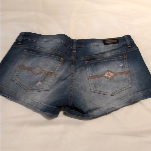 Short Jean Shorts NWOT - Picture 2 of 5